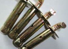 安裝一臺電熱水器需要用到幾個螺釘？