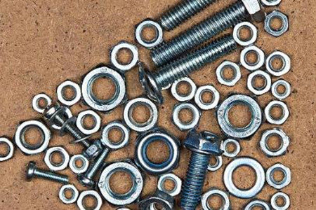 三角螺釘斷裂原因？材料質(zhì)量差是常見原因！