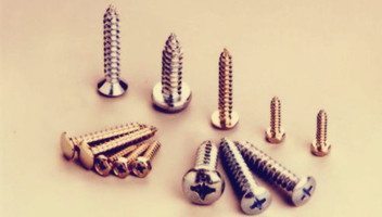 三角自攻螺釘?shù)奶攸c(diǎn)有哪些？