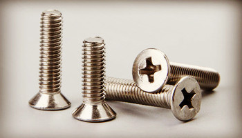 十字槽盤頭組合螺釘出現(xiàn)滑牙的原因有哪些？